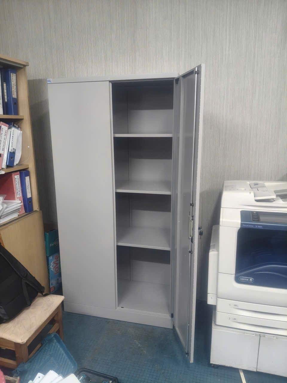 Tủ sắt văn phòng TU09