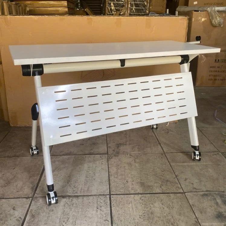 Bàn huấn luyện gấp BHLD01