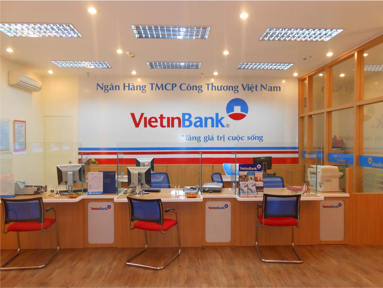 Tư-vấn-thiết-kế-nội-thất-văn-phòng-làm-việc-ngân-hàng-từ-A-Z1