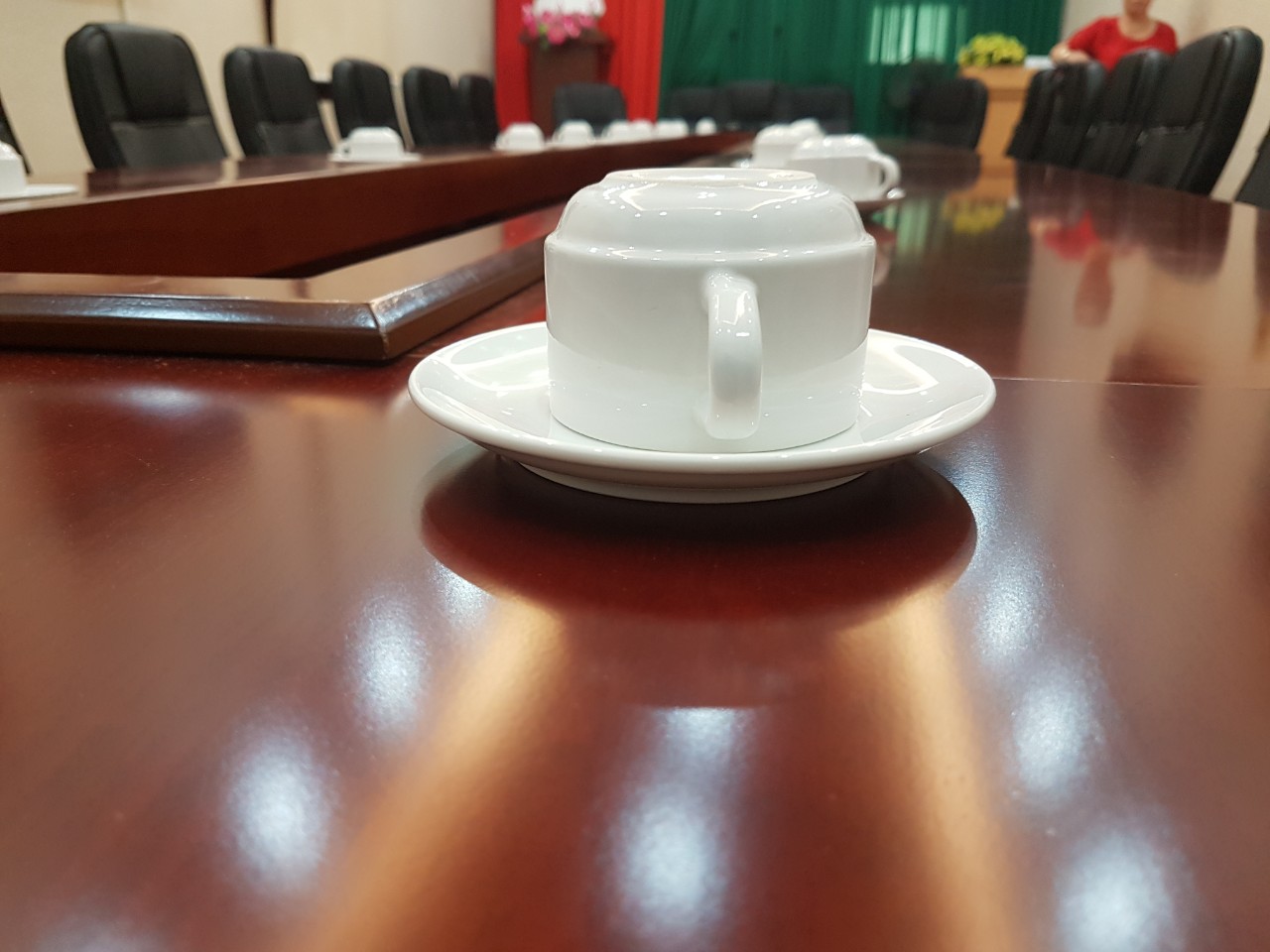 Bàn họp