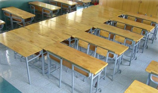 Báo giá mẫu bàn học sinh gỗ cao su dành cho trường học