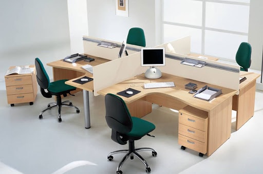 Phong thủy bàn làm việc văn phòng cho người tuổi Quý Hợi